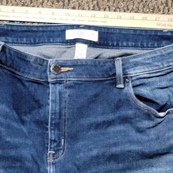 EUC Lane Bryant Hi-Rise Essential Stretch Straight Crop Size 24 - Picture 6 of 16